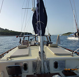 Segelyacht-mit-Skipper-Boot-Interior-07