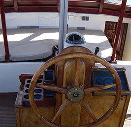 Segelyacht-mit-Skipper-Boot-Interior-07
