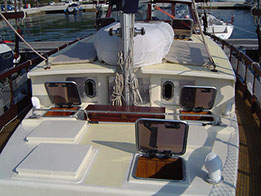 Segelyacht-mit-Skipper-Boot-Interior-07
